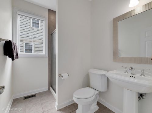 330 55th St, Willowbrook IL  60514-3015 exterior