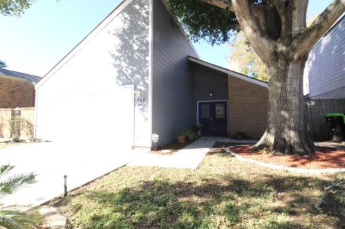 806 Chateau Pl, Richmond TX  77469-5106 exterior