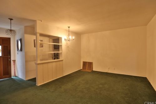 9419 True Ave, Downey, CA 90240-2534