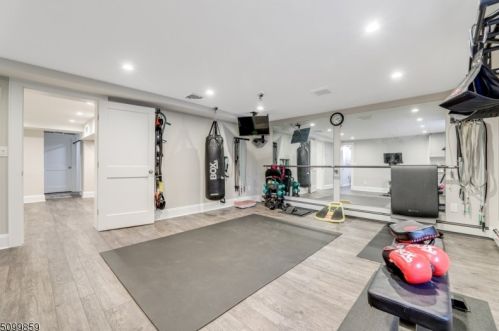 140 Wyoming Ave, Maplewood NJ 07040-1043 exterior