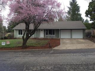 2215 Hood Ave, Damascus OR  97030 exterior