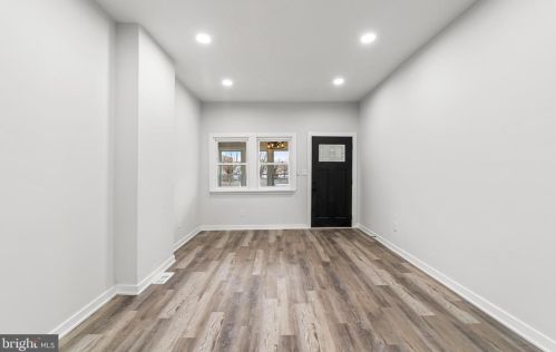 503 Cumberland St, Gloucester, NJ 08030-1924