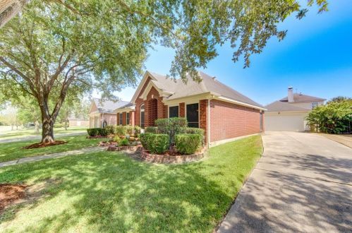 1422 Waterside Village Dr, Richmond, TX 77407-6952