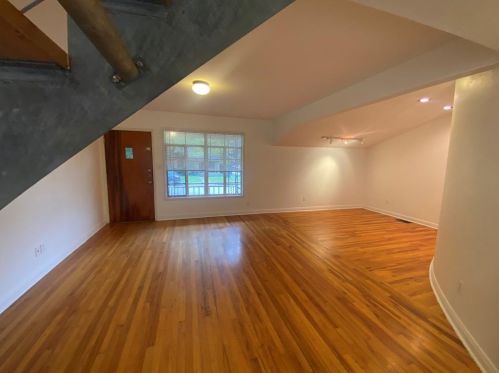 3111 Dancy St, Austin TX  78722-2216 exterior