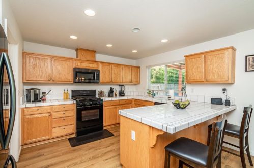 9077 Chianti Cir, Stockton, CA 95212-3816