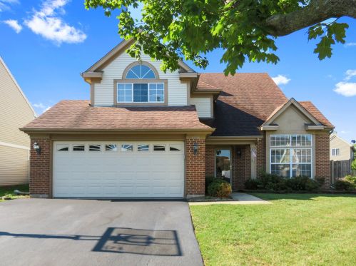 1398 Geneva Ct, Hanover Park, IL 60103-2987