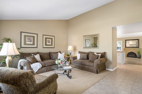 7820 Woodsboro Ave, Anaheim CA  92807-2434 exterior