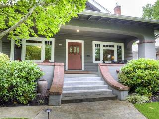 4225 Couch St, Portland OR  97230-4869 exterior