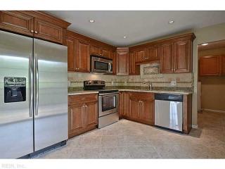 3716 Cardinal Ln, Portsmouth, VA 23703-3629