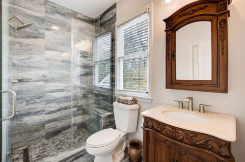 4450 Crestwicke Pointe, Atlanta GA  30319-1081 exterior