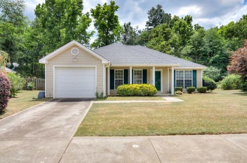 156 Cherry Laurel Dr, North Augusta, SC 29860-8638