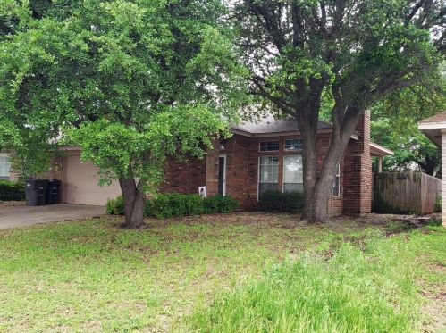 1362 Yorkshire St, Fort Worth TX  76134-5522 exterior