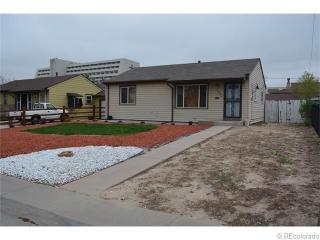 3660 Pontiac St, Denver, CO 80207-1624