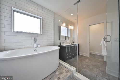 1429 Germantown Ave, Philadelphia PA  19122-3706 exterior