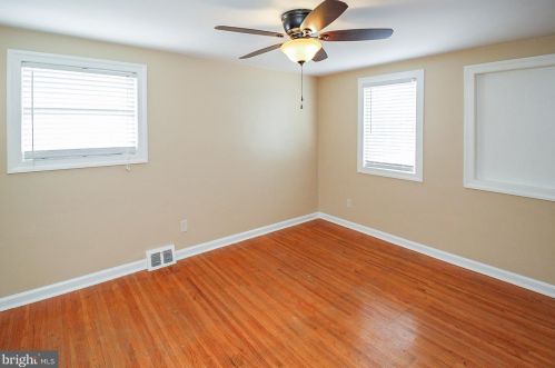 2626 Finlaw Ave, Camden NJ 08109-3116 exterior