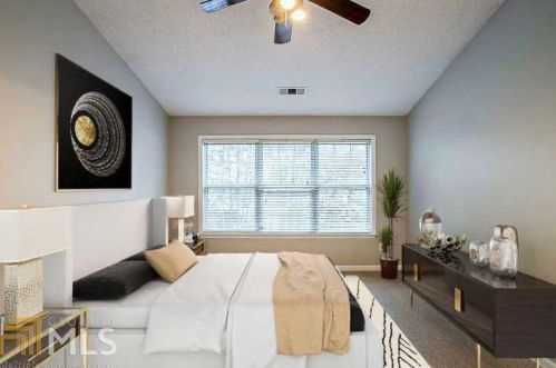 617 Lullingstone Dr, Marietta, GA 30067-2720