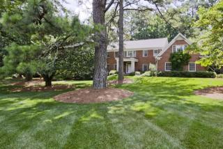 1818 Wesley Rd, Atlanta GA  30327-2020 exterior