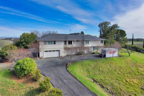 4087 Norman Ct, Vacaville, CA 95688-9542