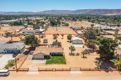 5120 Avenue, Lancaster, CA