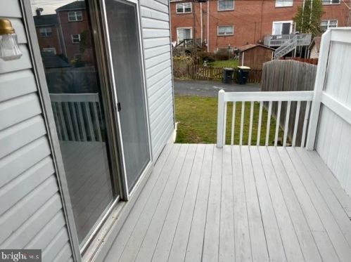 833 Marjory Ter, Lancaster PA  17603-5866 exterior