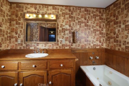 1512 Glenwood Rd, Glendale CA  91201-1838 exterior