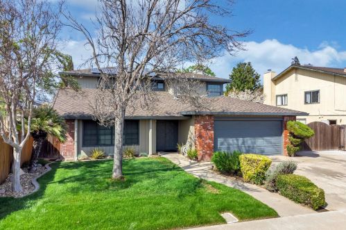 1471 Hunt Rd, Manteca, CA 95337-6732