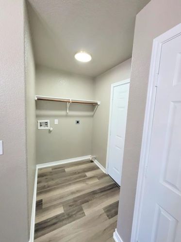 200 Locust, Angleton TX 77515-4339 exterior