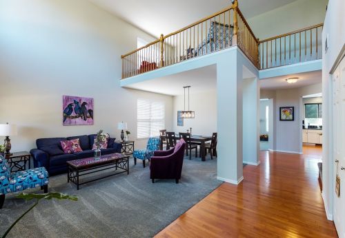 725 Bluebell Ln, Pingree Grove, IL 60140-9154