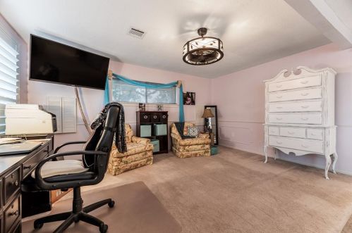 702 Timber Cv Dr, Taylor Lake Village TX 77586-4617 exterior