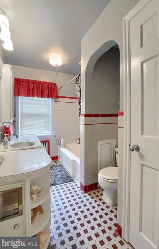 2184 Rdg Dr, Lancaster PA  17603-6150 exterior