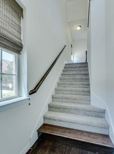 7811 Liverpool Ln, Irving TX  75063-3506 exterior