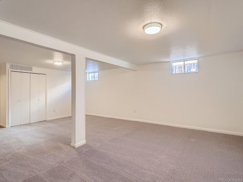 661 Joplin St, Denver CO  80011-7604 exterior