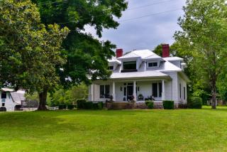 31 Golden Hollow Rd, Kelso, TN 37348-6005
