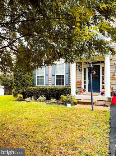 6543 Macklin St, Haymarket, VA 20169-4945