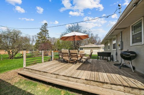 2799 Dellwood Ave, Saint Paul MN  55113-1826 exterior