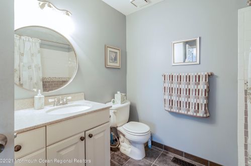 904 Buckingham Cir, Middletown NJ  07748-3467 exterior