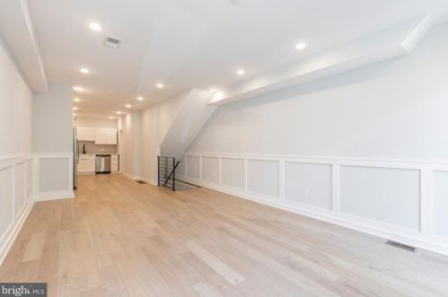 1249 2nd St, Philadelphia, PA