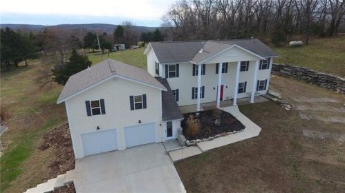 19053 Ford Rd, Garfield, AR 72732-9787