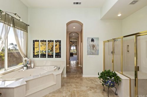 7565 Sun Blossom Ct, Riverside CA  92508-6627 exterior