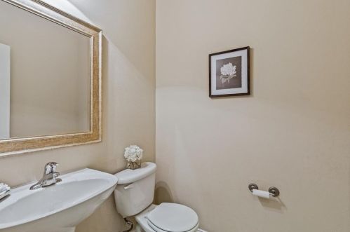 3622 Boxwood Dr, Garland TX 75040-8798 exterior