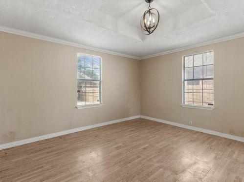 1212 Lilac St, Fort Worth TX  76110-2039 exterior