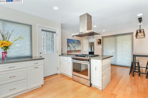 3619 Thunderbird Ct, Concord CA  94520-1430 exterior