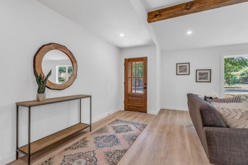 8408 Cayuga Dr, Austin TX 78749-3972 exterior