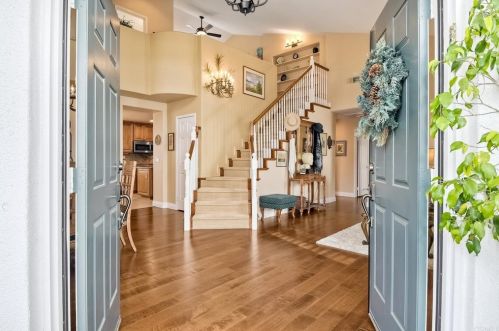 6032 Patmos Way, Oceanside, CA 92056-7267