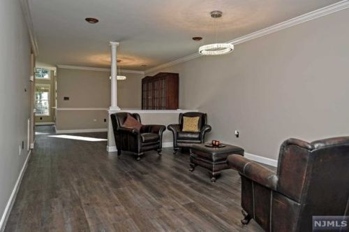 59 Magnolia Way, Paterson NJ  07508-3114 exterior