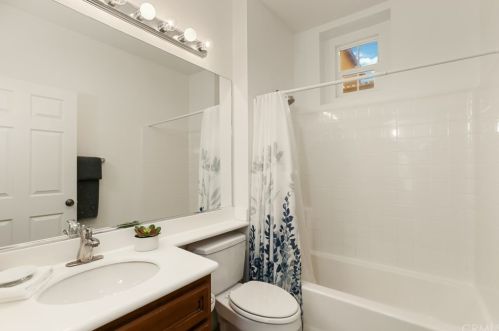 127 Danbrook, Irvine CA  92603-1024 exterior