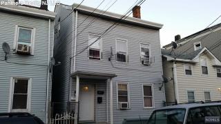 81 Beech St, Paterson, NJ 07501-3096