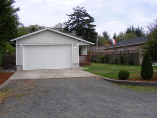 936 Fogarty St, Newport, OR 97365-2607