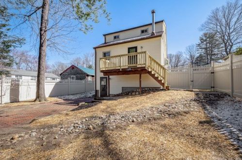29 Namonee Trl, East Hampton, CT 06424-2025