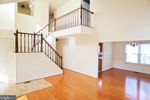 9702 Walthorne Ct, Springfield VA  22015-4044 exterior